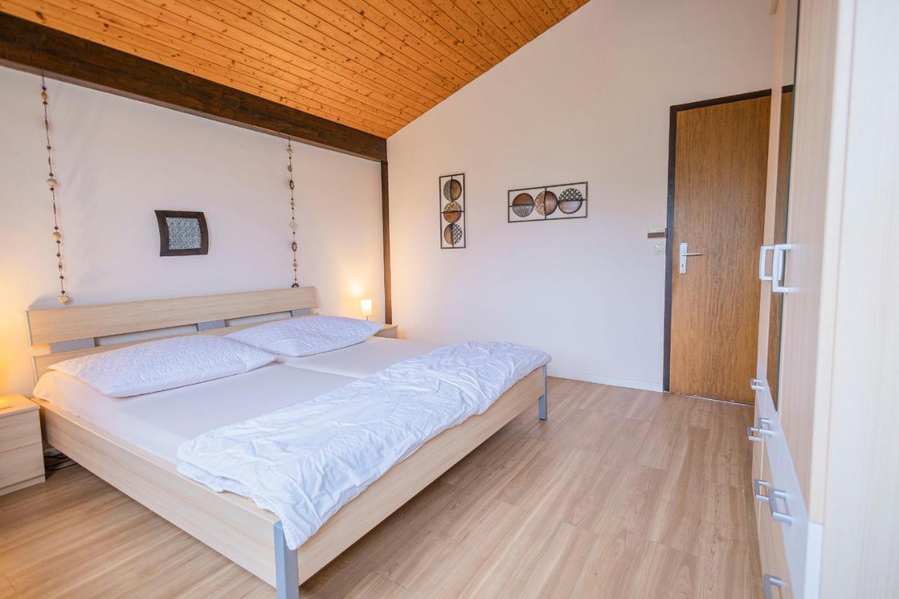 Ferienwohnpark Immenstaad Am Bodensee Satteldachhaus Typ 9 Sd 57 Eksteriør bilde